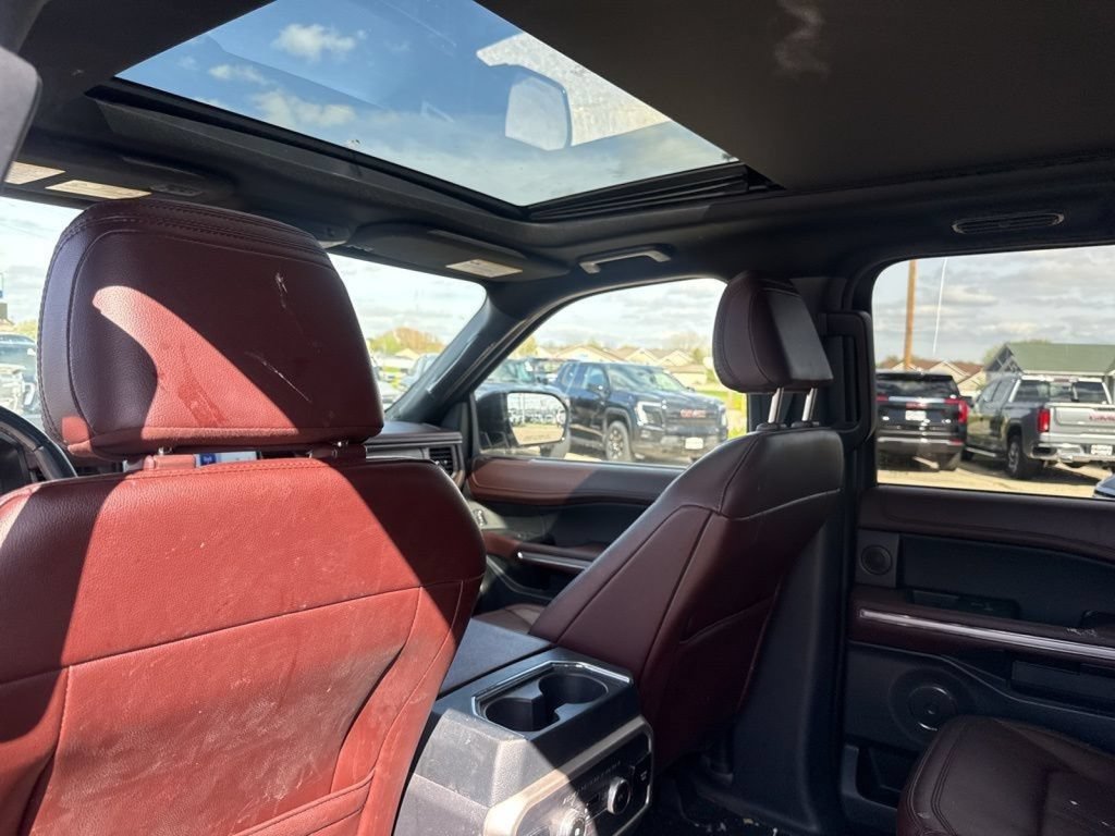 Used 2022 Ford Expedition Limited AWD/4WD image 42