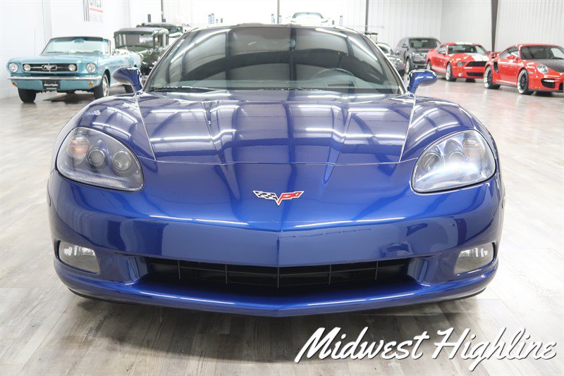 Used 2006 Chevrolet Corvette Coupe w/ Preferred Equipment Group RWD image 13