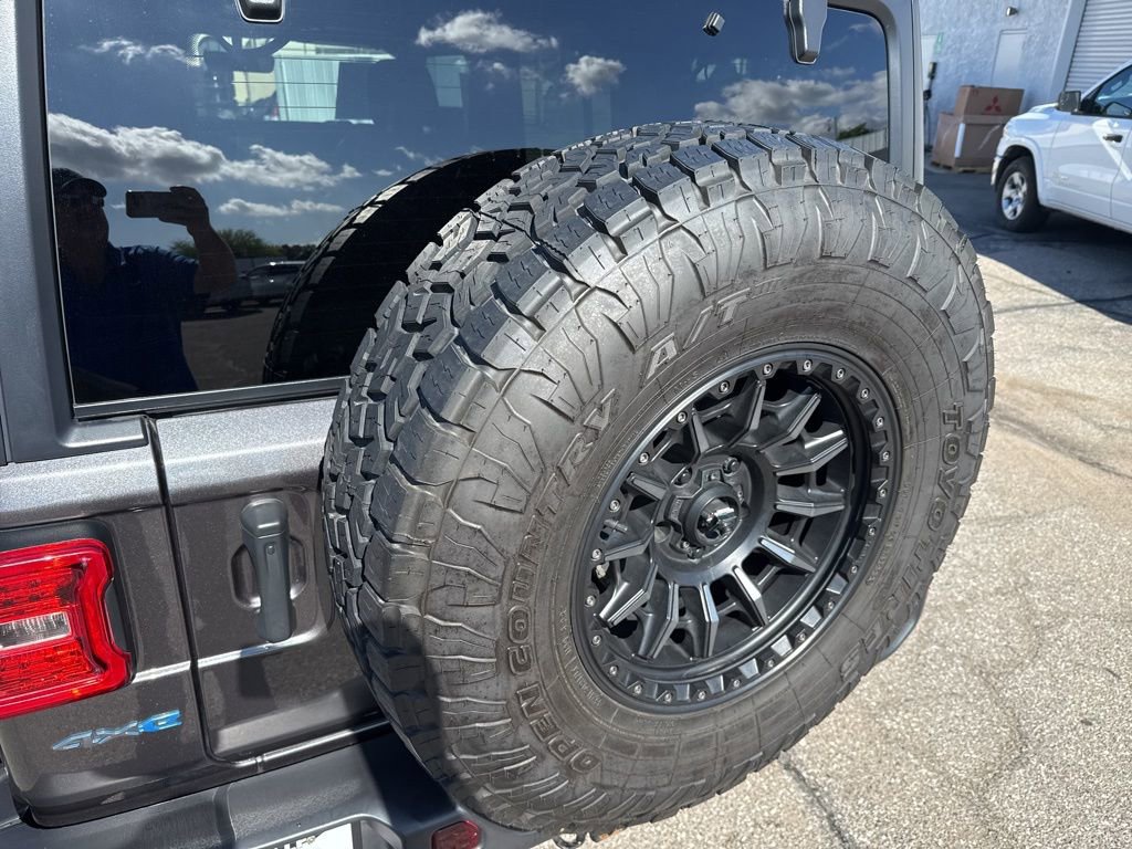 Used 2022 Jeep Wrangler Unlimited Rubicon 4xe image 17