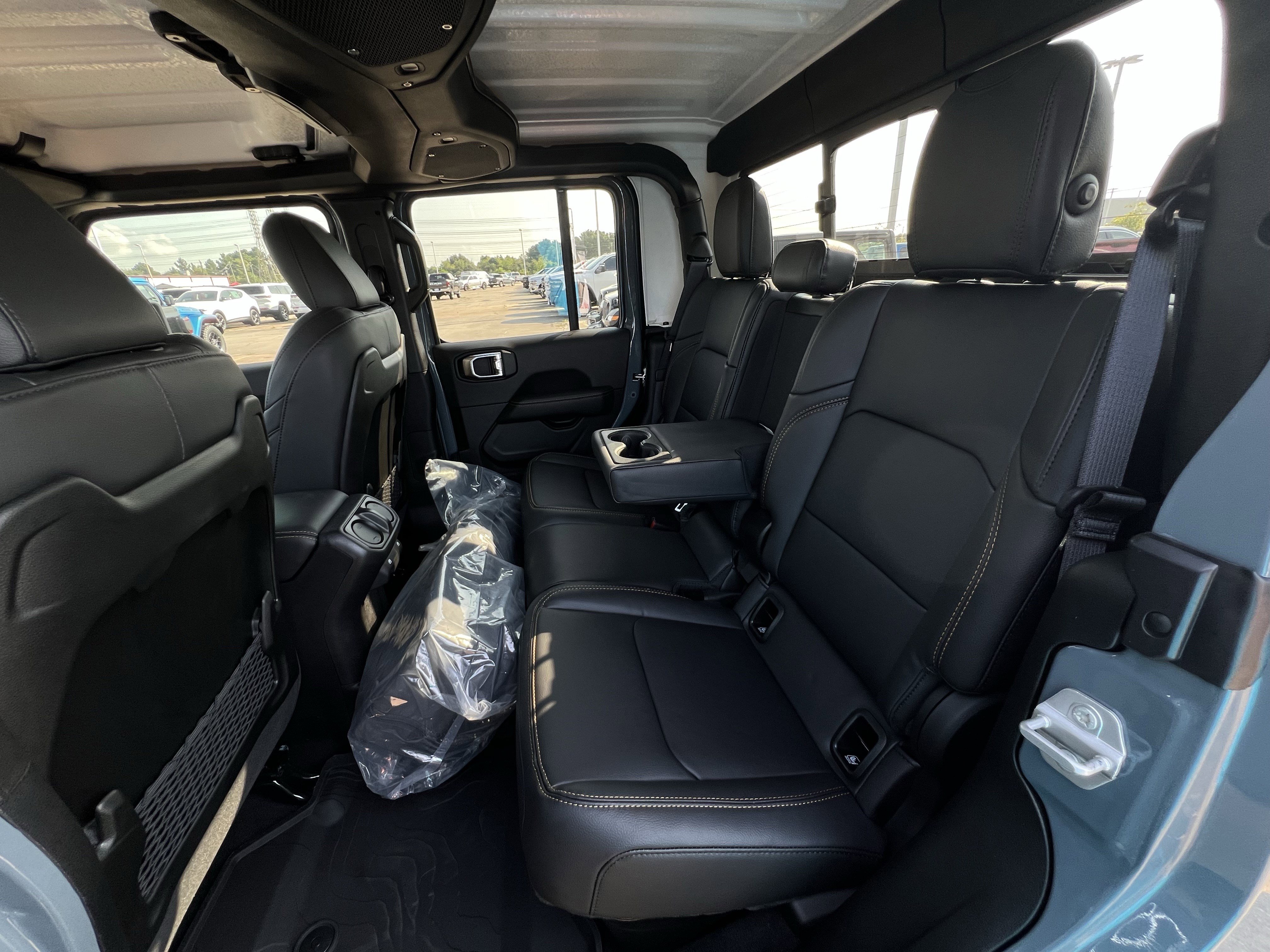 New 2025 Jeep Gladiator Sport image 27