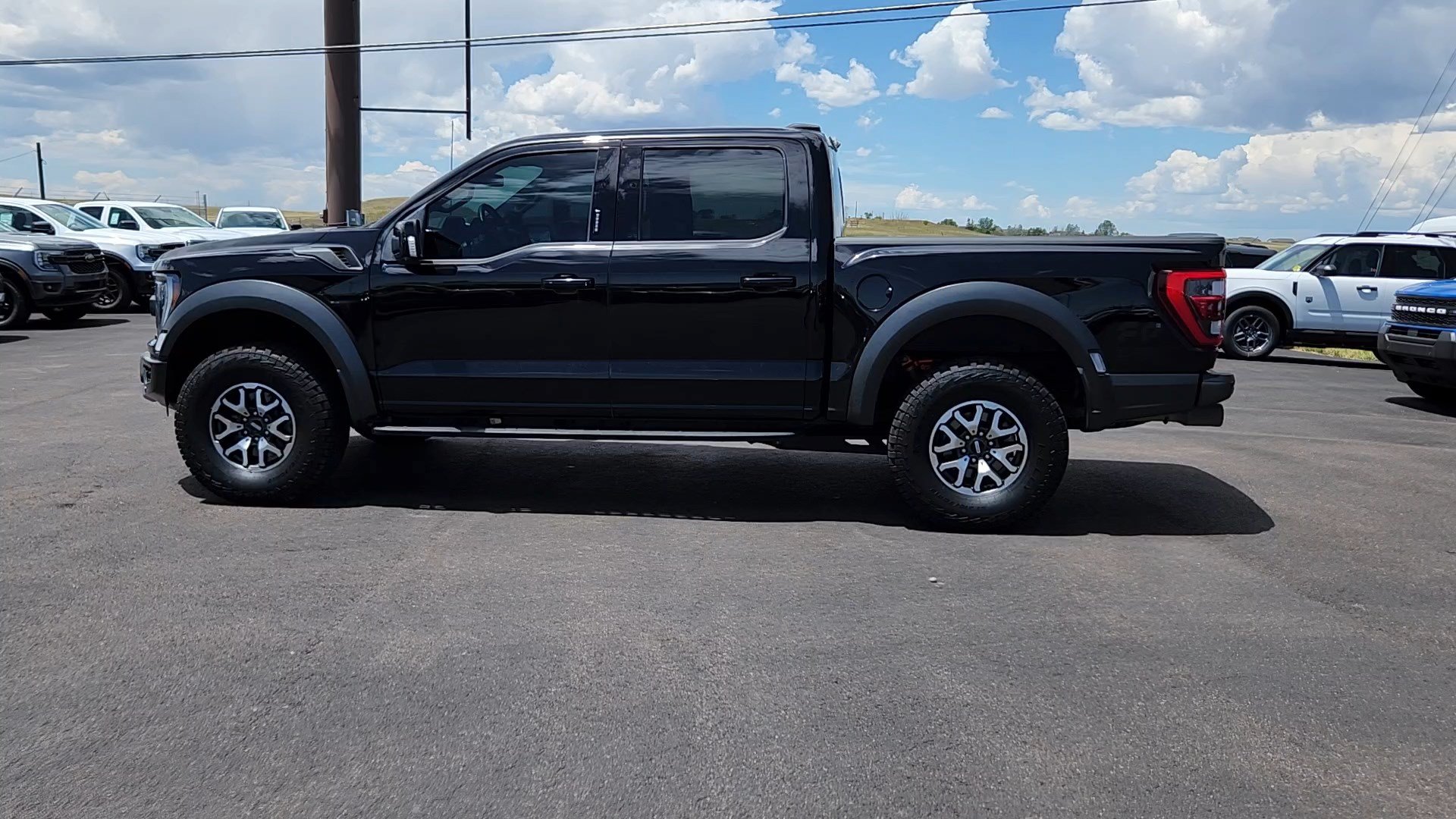 Certified 2023 Ford F150 Raptor AWD/4WD image 3