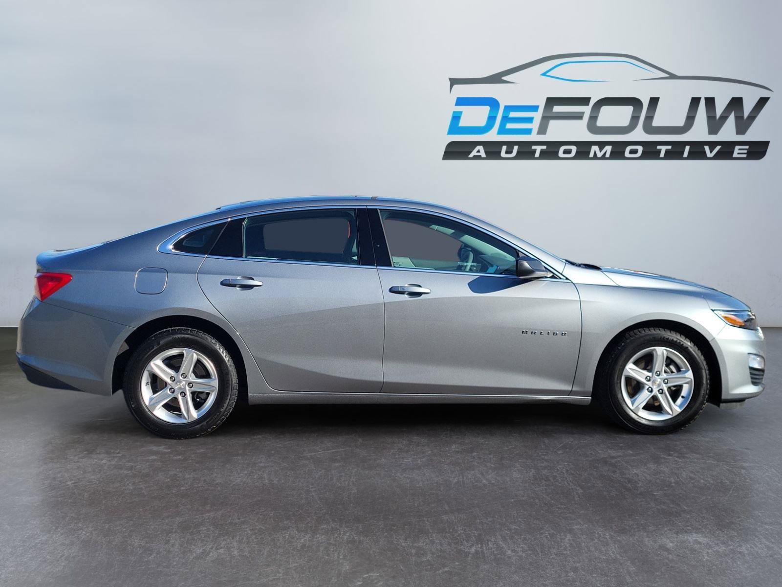 Used 2023 Chevrolet Malibu LS w/ LPO, Floor Liner Package image 2