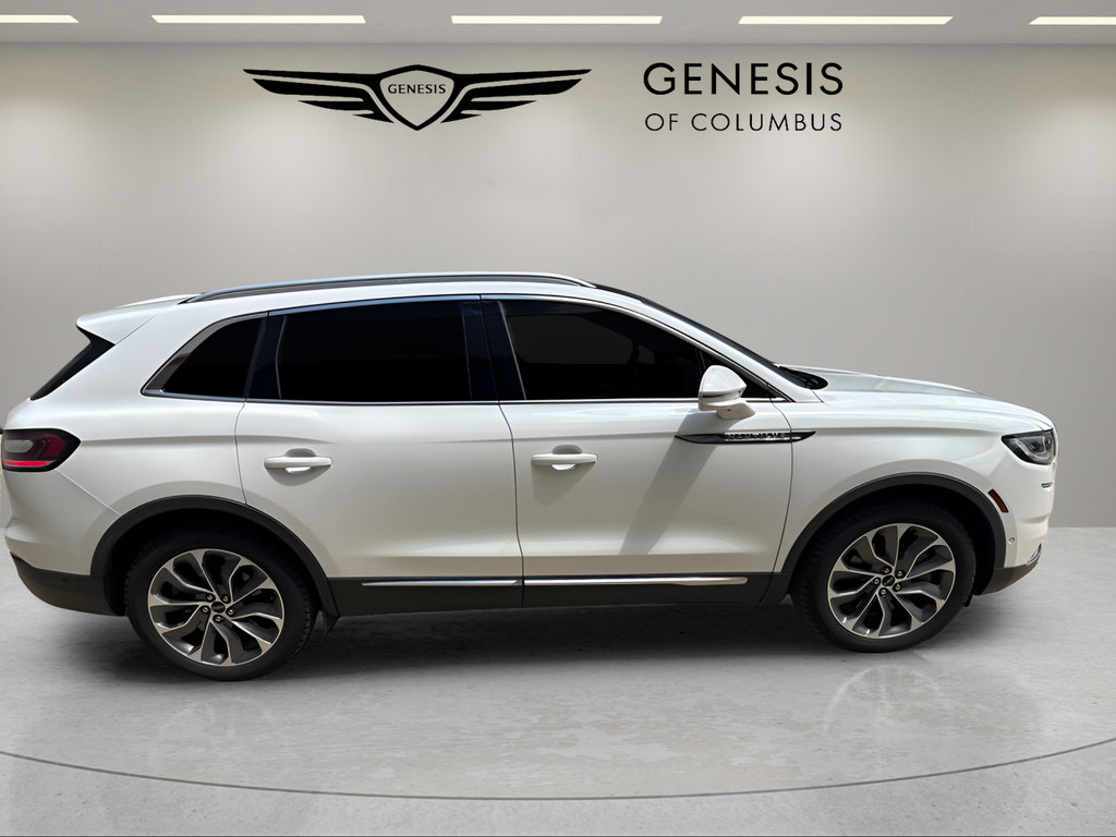 Used 2021 Lincoln Nautilus Reserve w/ Equipment Group 201A AWD/4WD image 3