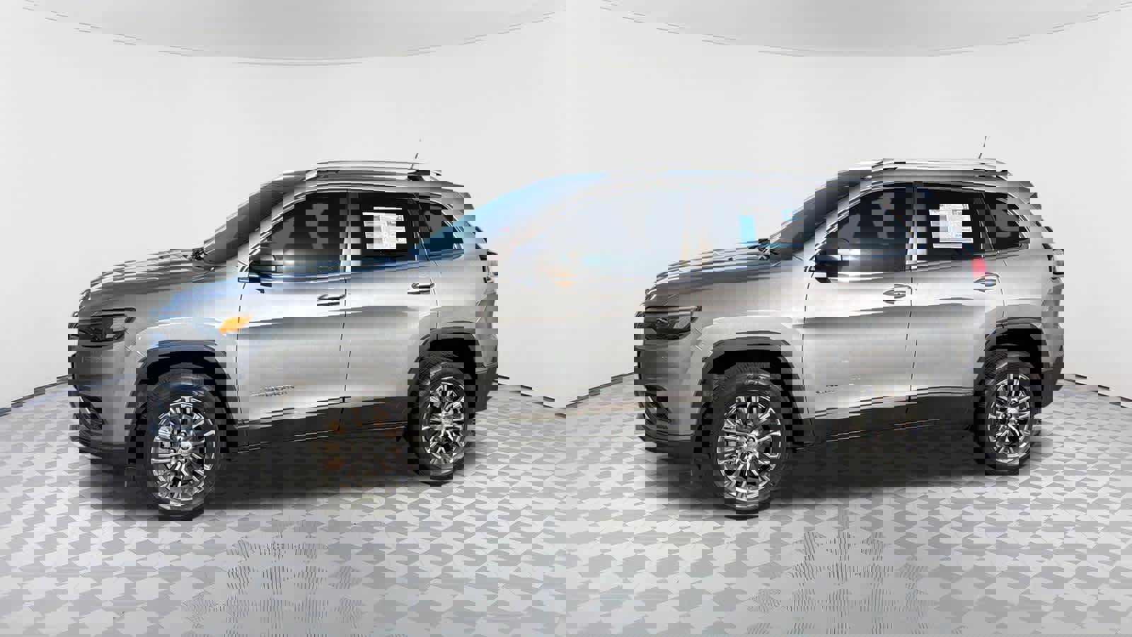 Used 2020 Jeep Cherokee Latitude Plus image 8