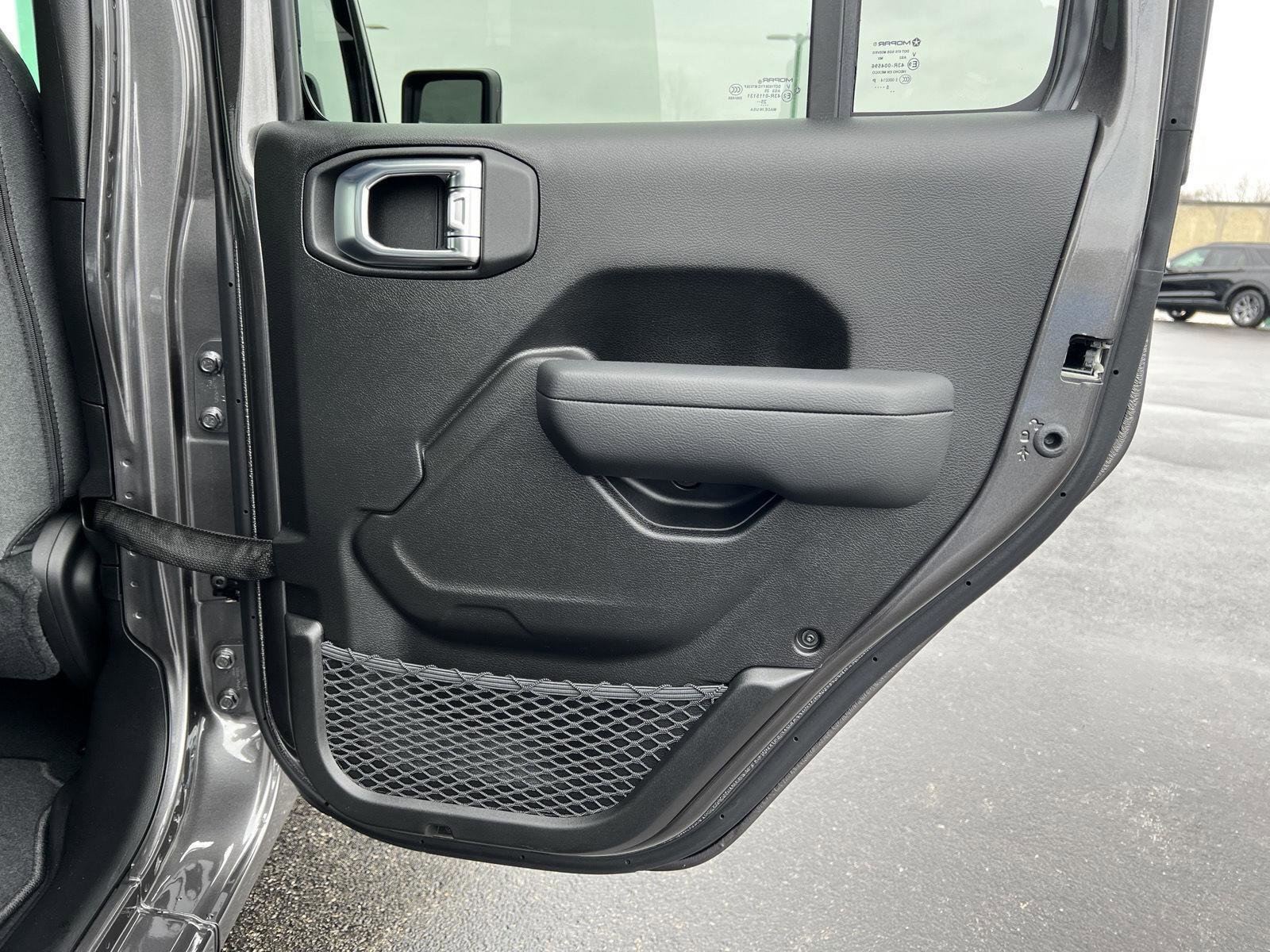 New 2026 Jeep Gladiator Sport image 8