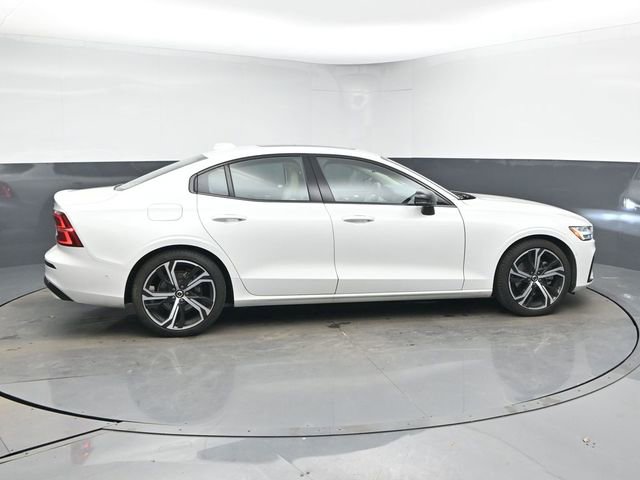 Used 2024 Volvo S60 B5 Ultimate image 8
