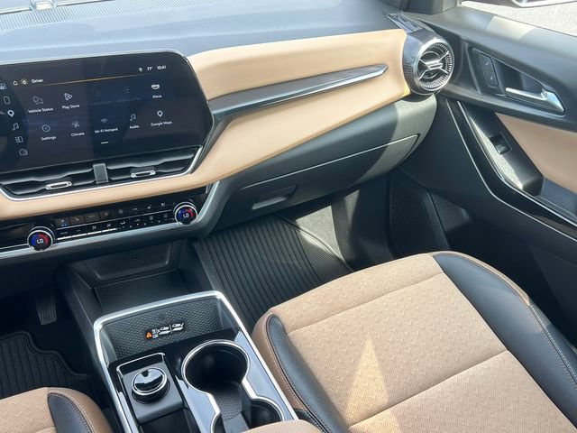 Used 2025 Chevrolet Equinox ACTIV w/ Convenience Package III AWD/4WD image 34