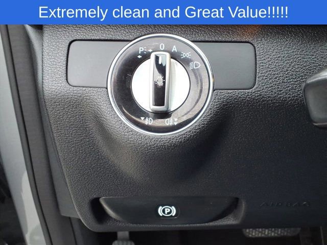 Used 2010 Mercedes-Benz E 350 Sedan image 11