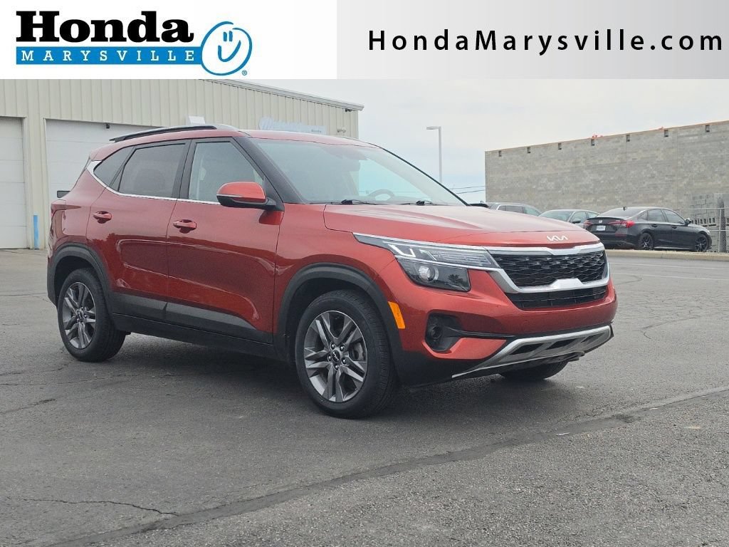 Used 2023 Kia Seltos S w/ Navigation Package FWD image 1