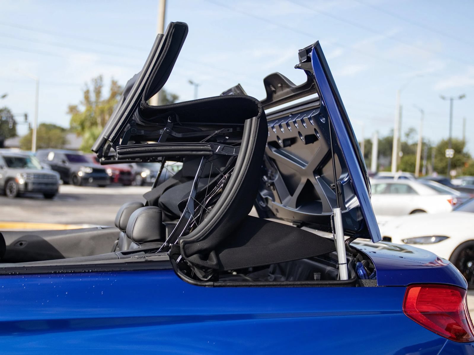 Used 2013 BMW M6 Convertible RWD image 9