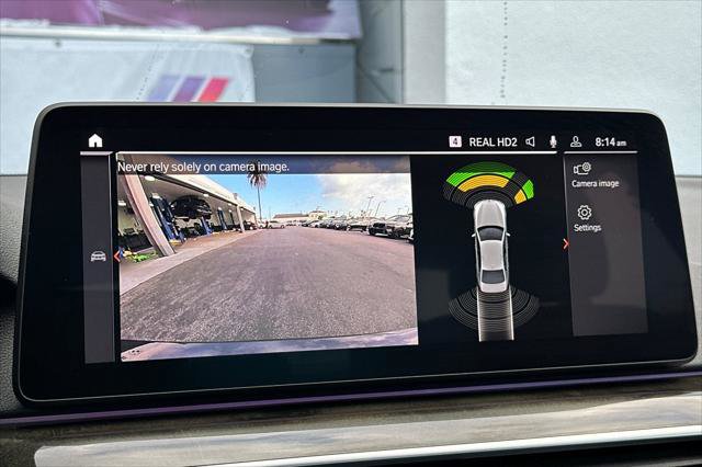 Used 2023 BMW 530i w/ Premium Package image 18