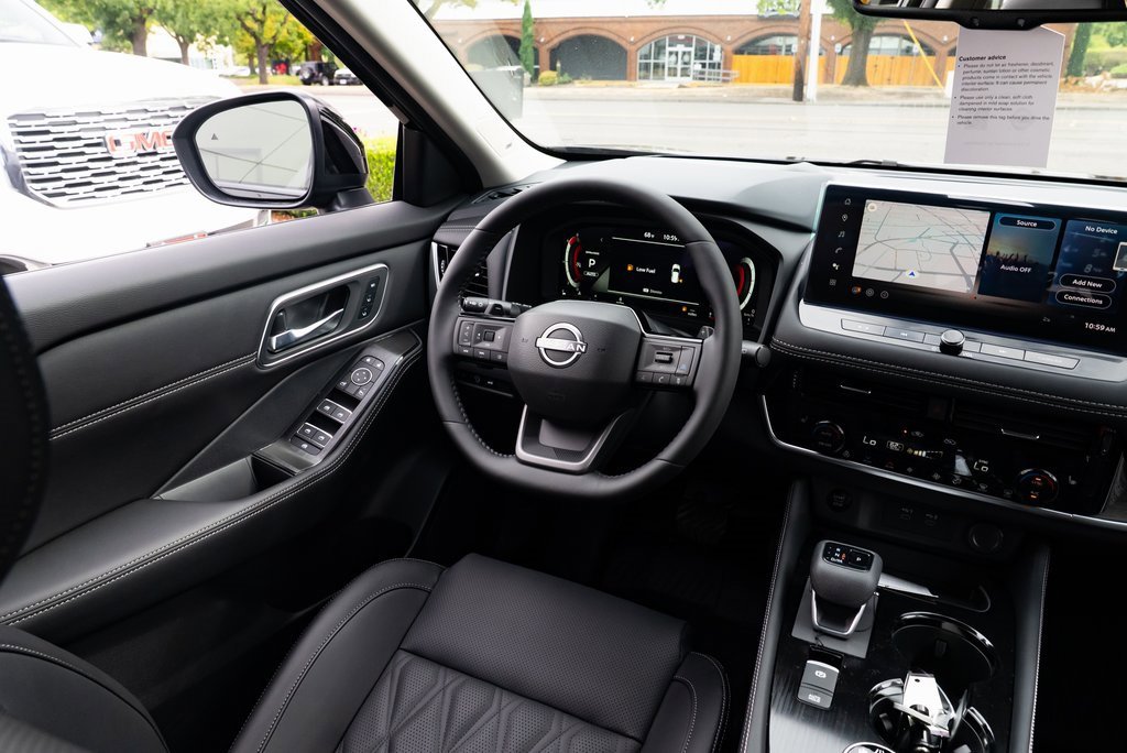 New 2026 Nissan Rogue Platinum w/ Platinum Premium Package image 10