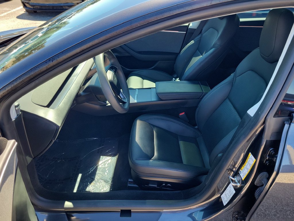 Used 2024 Tesla Model 3 Standard Range RWD image 16
