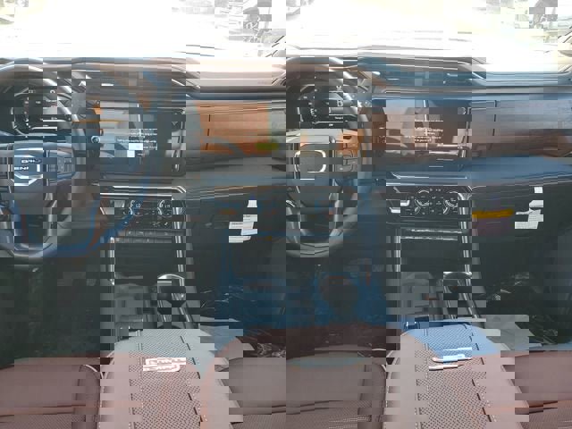 New 2026 GMC Sierra 2500 Denali Ultimate image 15