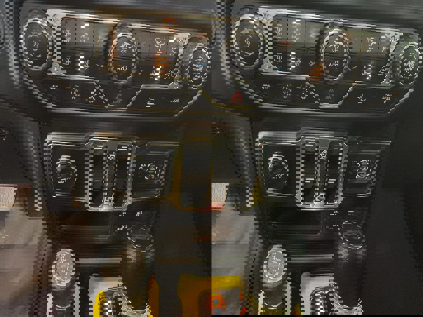 Used 2022 Jeep Wrangler Unlimited Sport image 15