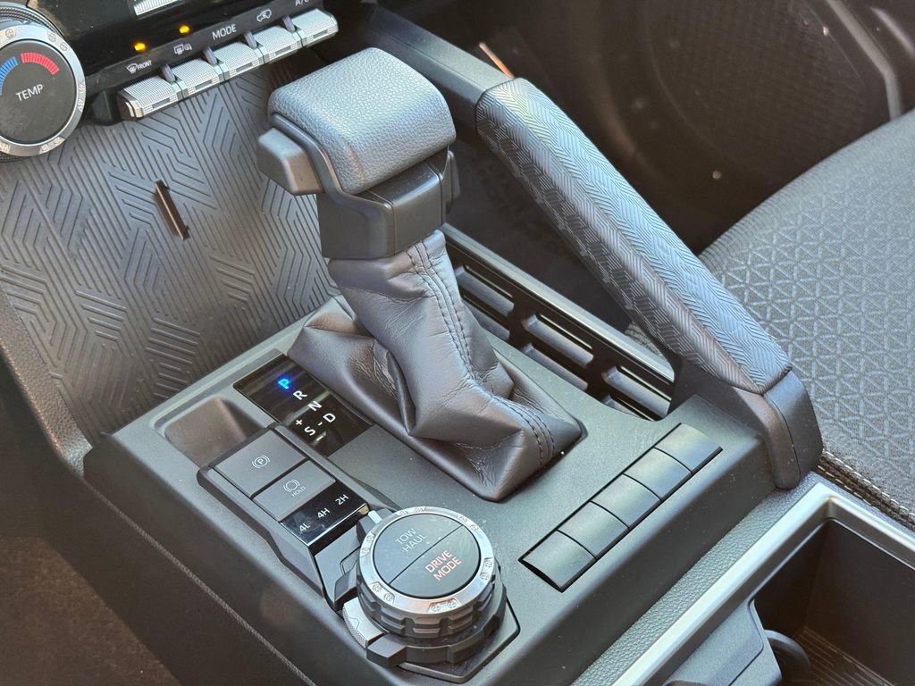 New 2025 Toyota 4Runner SR5 AWD/4WD image 22