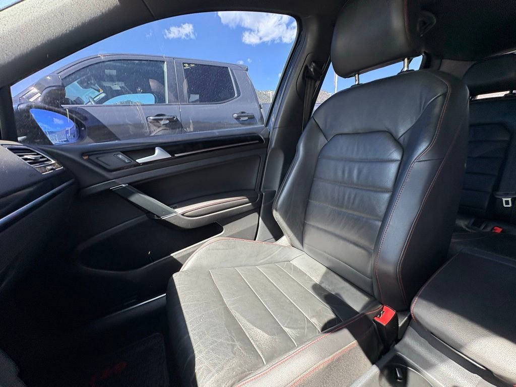 Used 2015 Volkswagen GTI SE FWD image 24