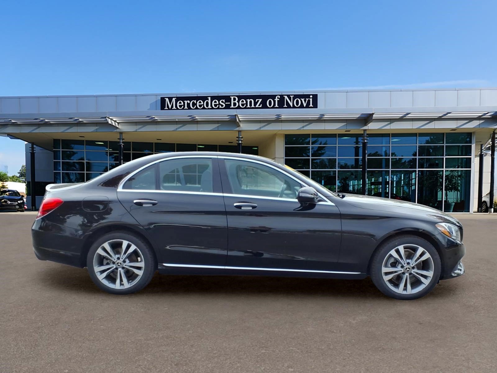 Used 2018 Mercedes-Benz C 300 4MATIC Sedan image 6