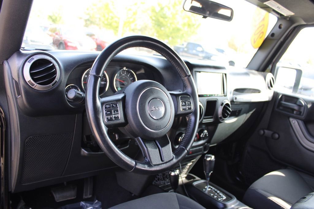 Used 2016 Jeep Wrangler Unlimited Sport w/ Max Tow Package image 16