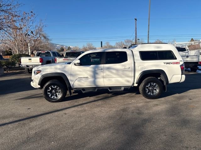 Used 2021 Toyota Tacoma TRD Off-Road w/ Technology Package image 3