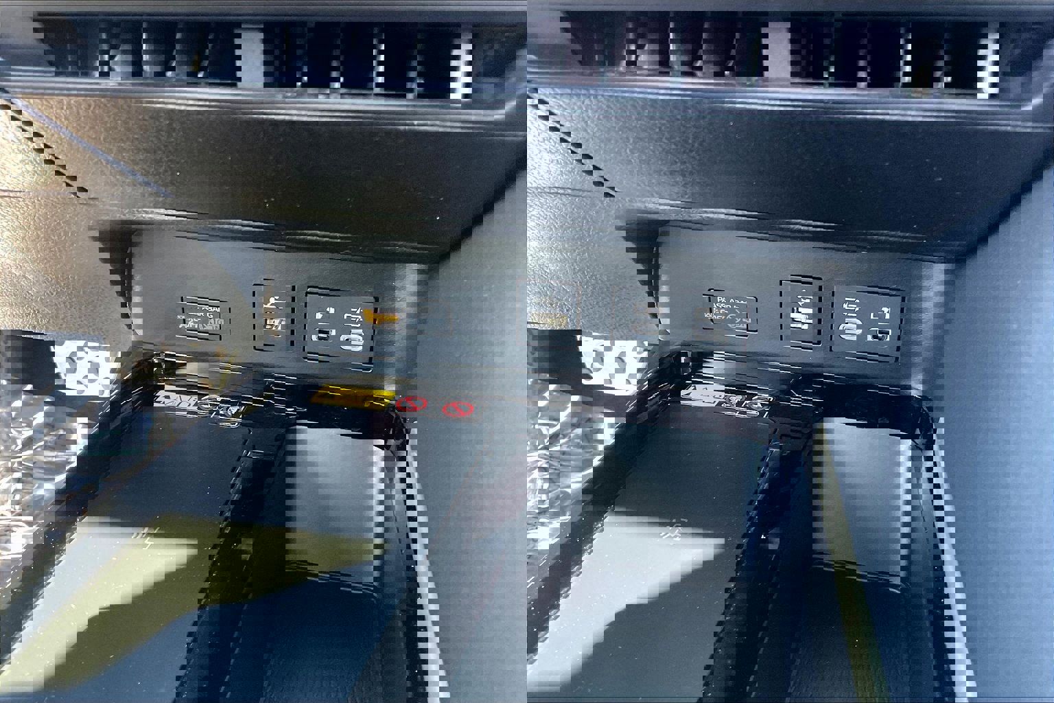 Used 2026 Toyota Camry XSE w/ Premium Plus Package image 39