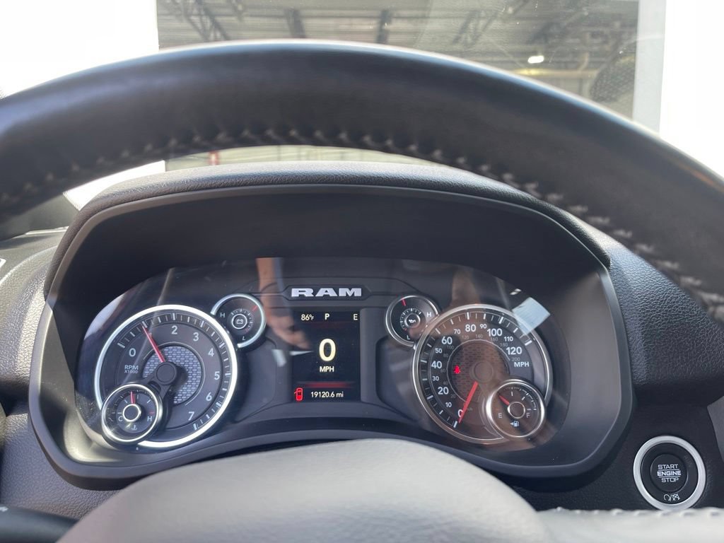 Used 2024 RAM 3500 Big Horn w/ Night Edition AWD/4WD image 17