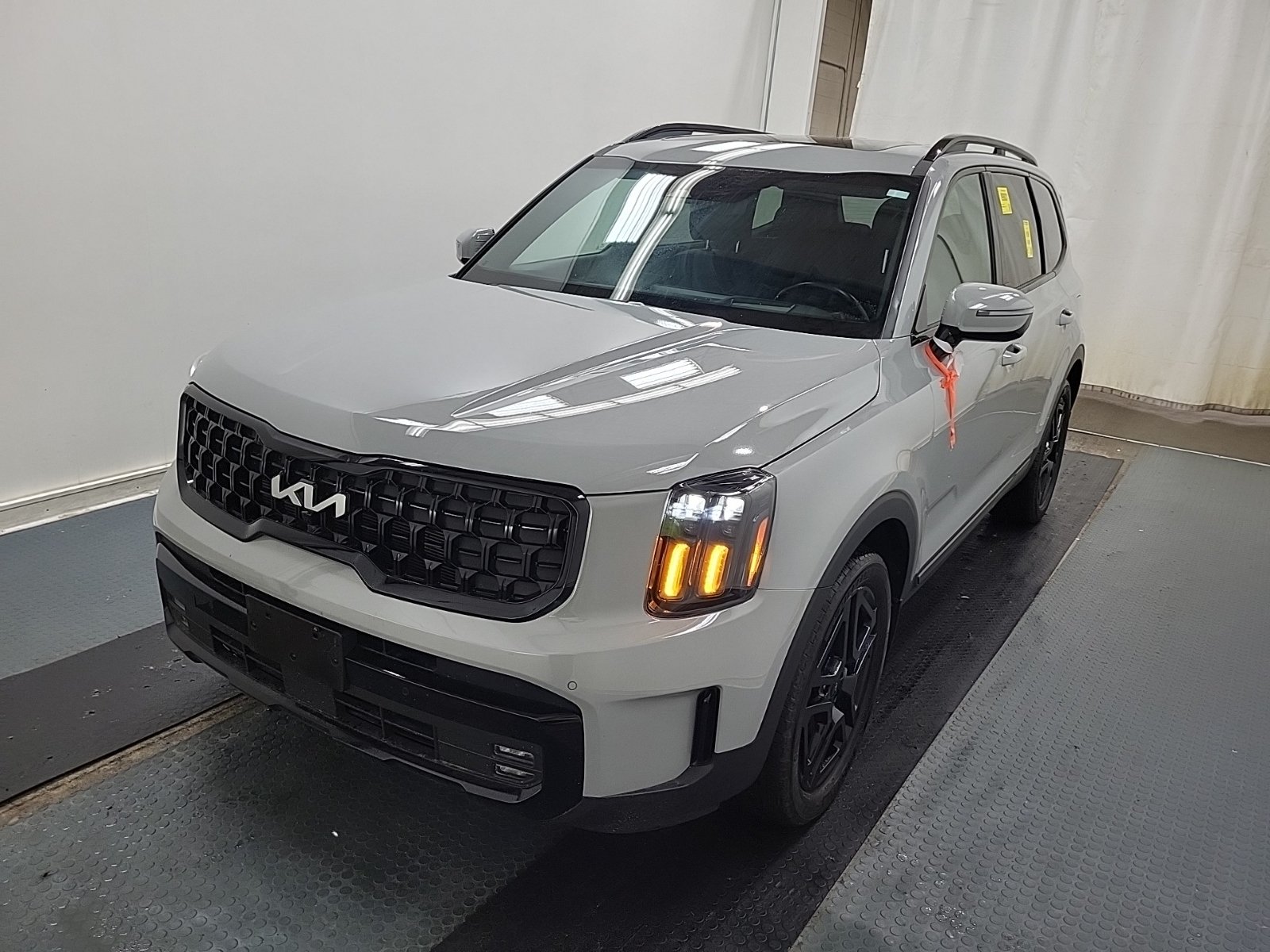 Used 2024 Kia Telluride SX