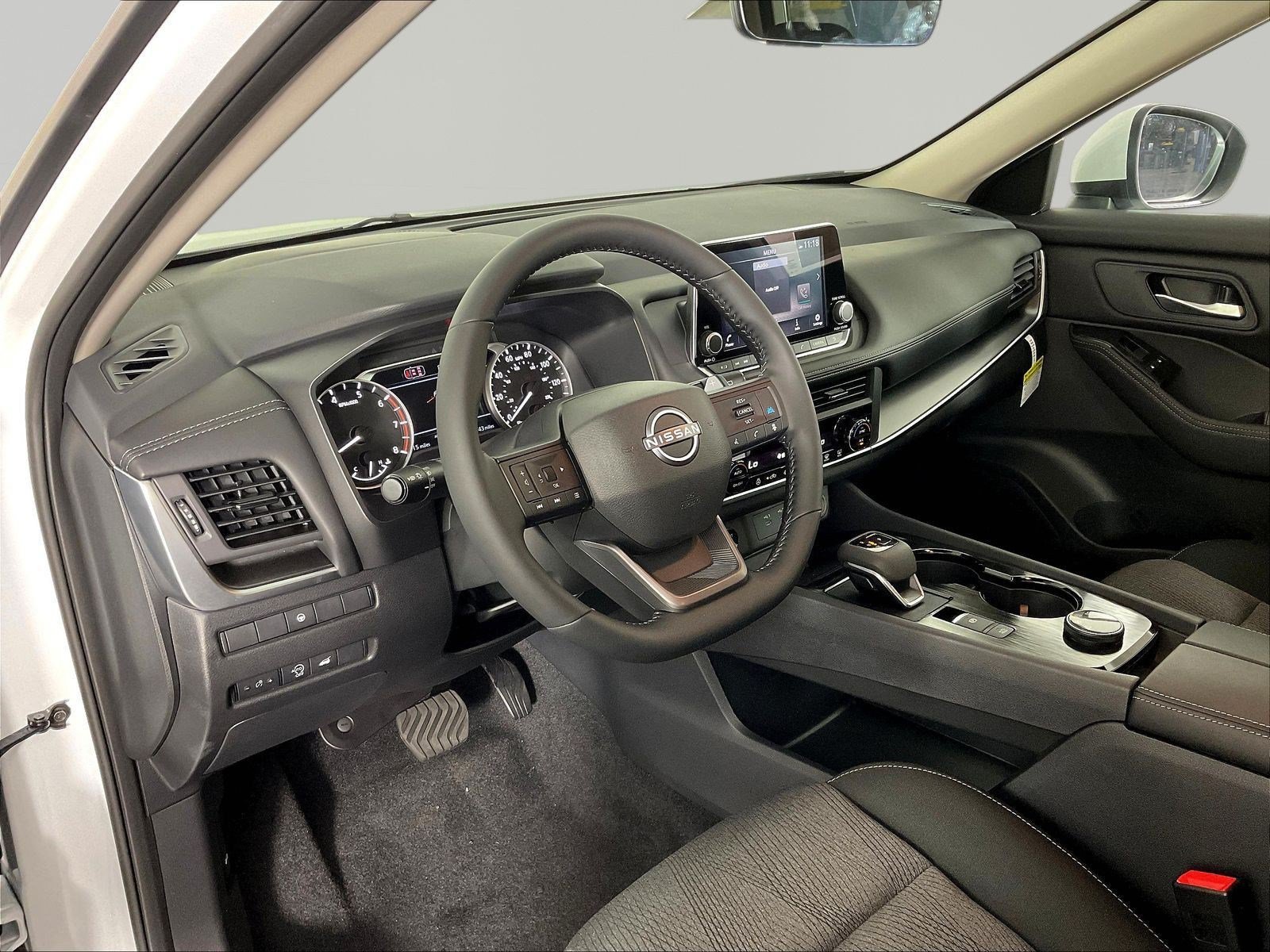 New 2026 Nissan Rogue SV w/ Cold Weather Package AWD/4WD image 15