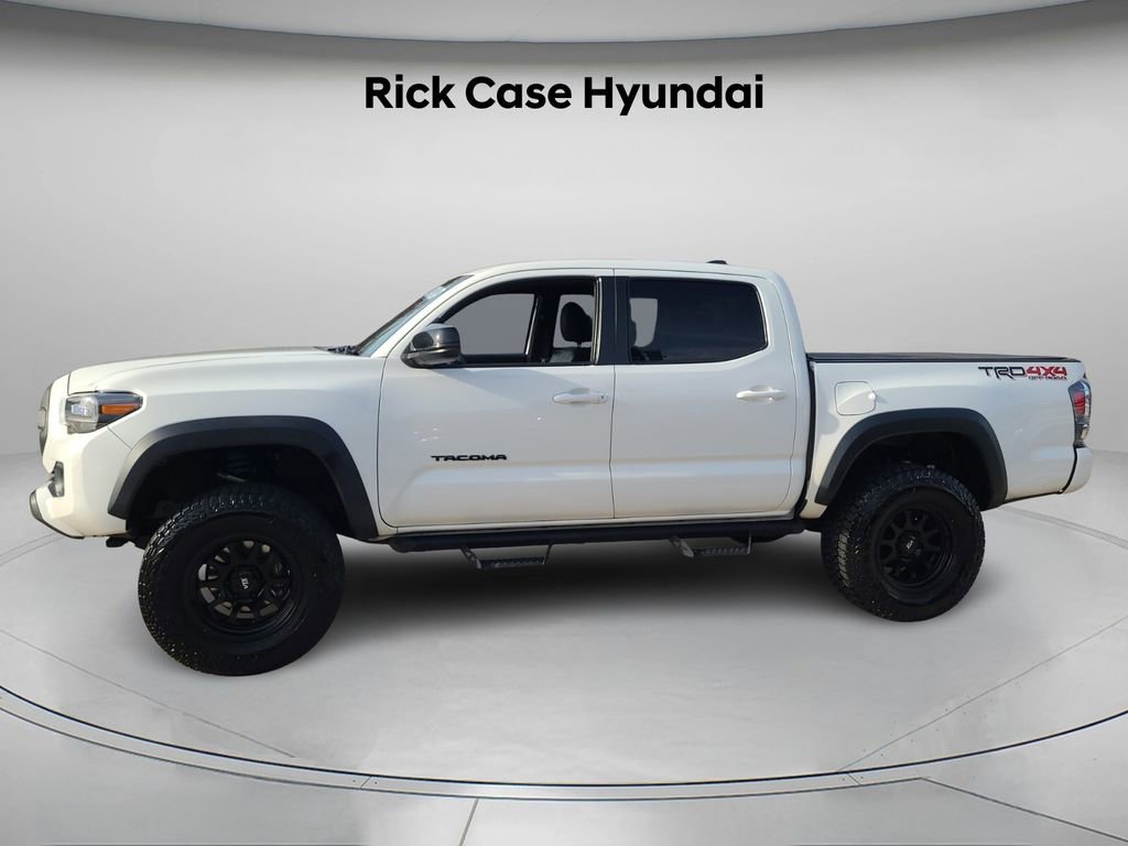 Used 2021 Toyota Tacoma TRD Off-Road image 3