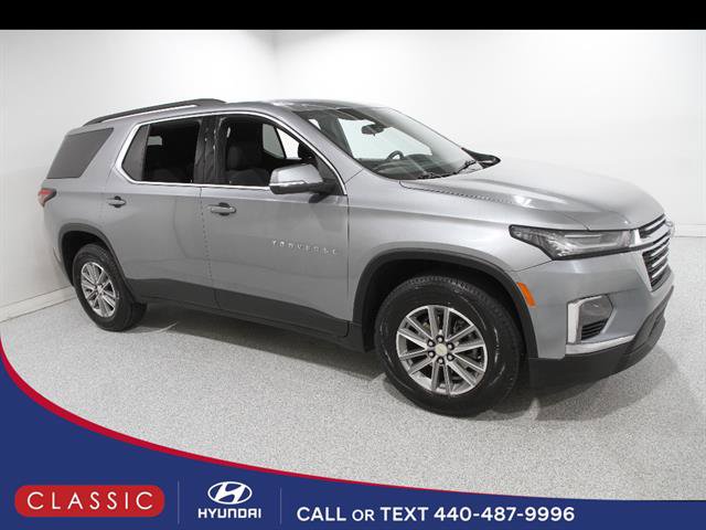 Used 2023 Chevrolet Traverse LT FWD video 1