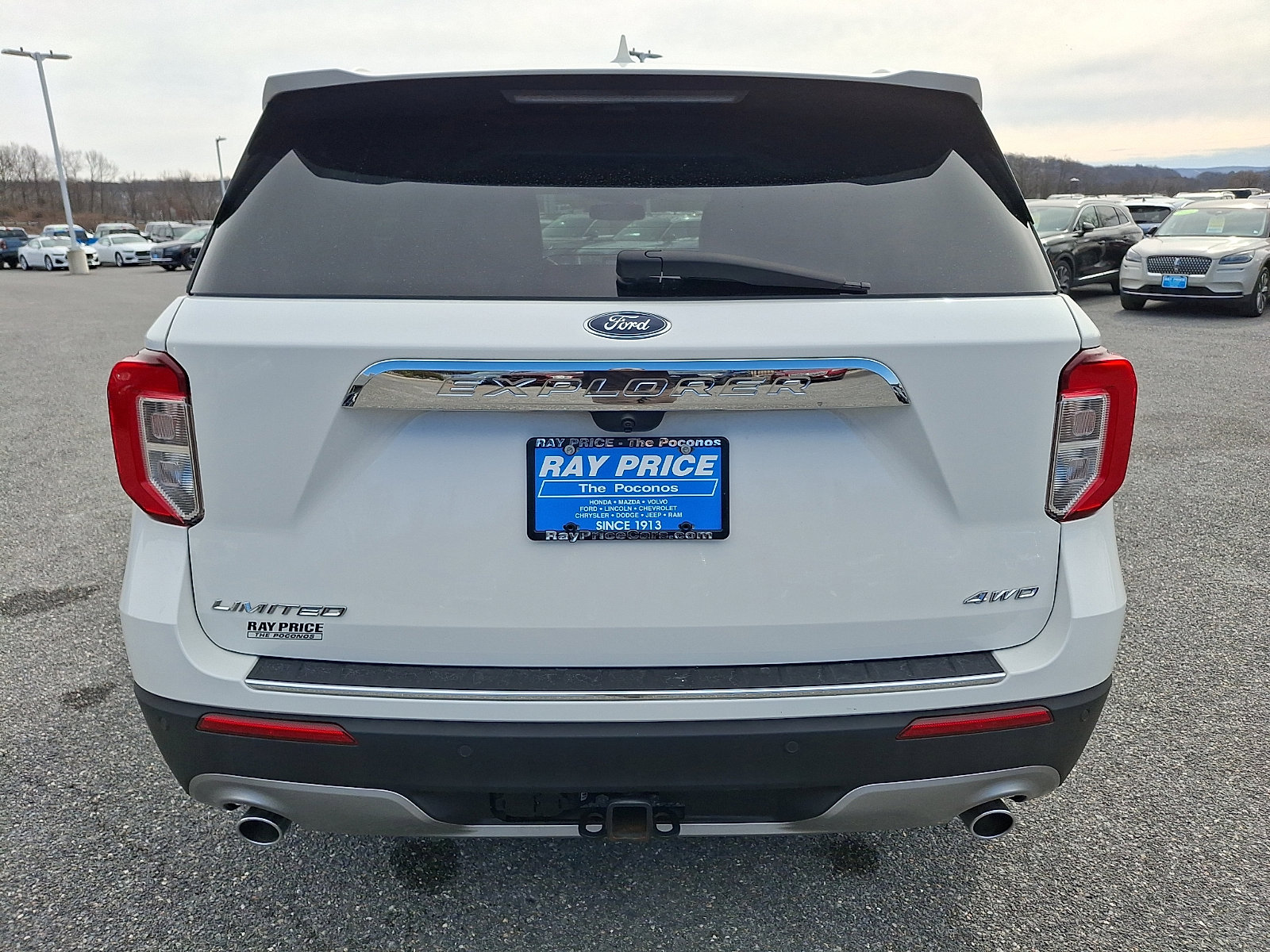 Certified 2022 Ford Explorer Limited w/ Limited Technology Package image 5