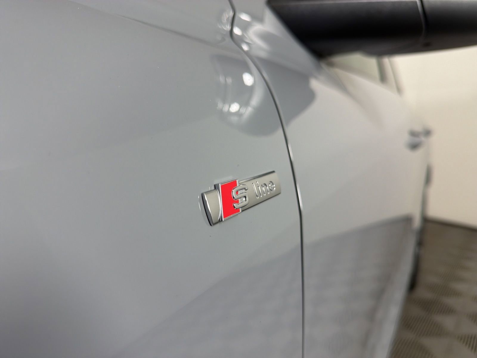 Used 2023 Audi Q4 e-tron Prestige w/ Black Optic Package image 4