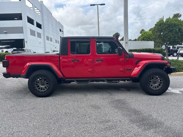 Used 2020 Jeep Gladiator Sport w/ Technology Group AWD/4WD image 2