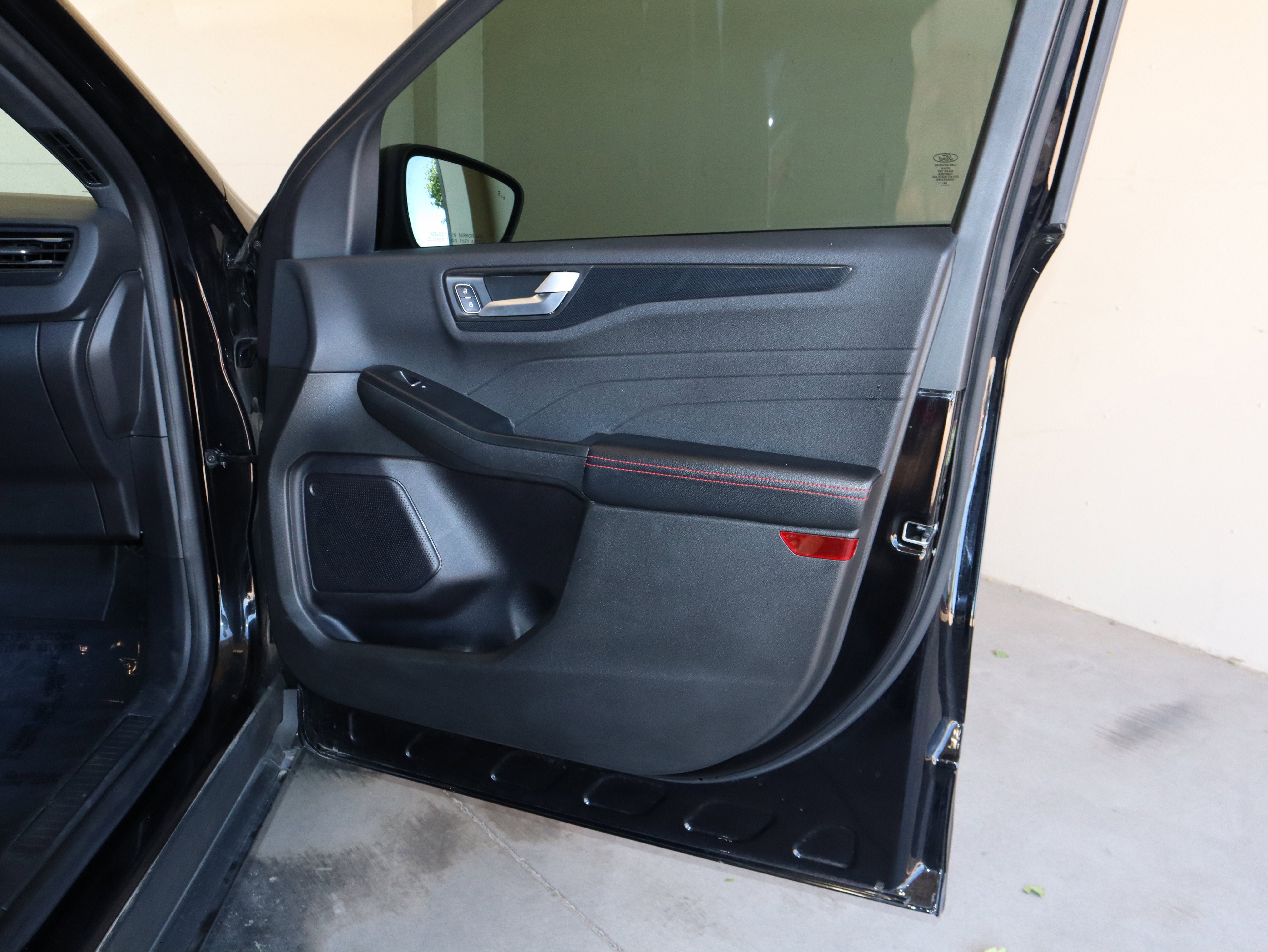 Certified 2023 Ford Escape ST-Line w/ Equipment Group 301A FWD image 39