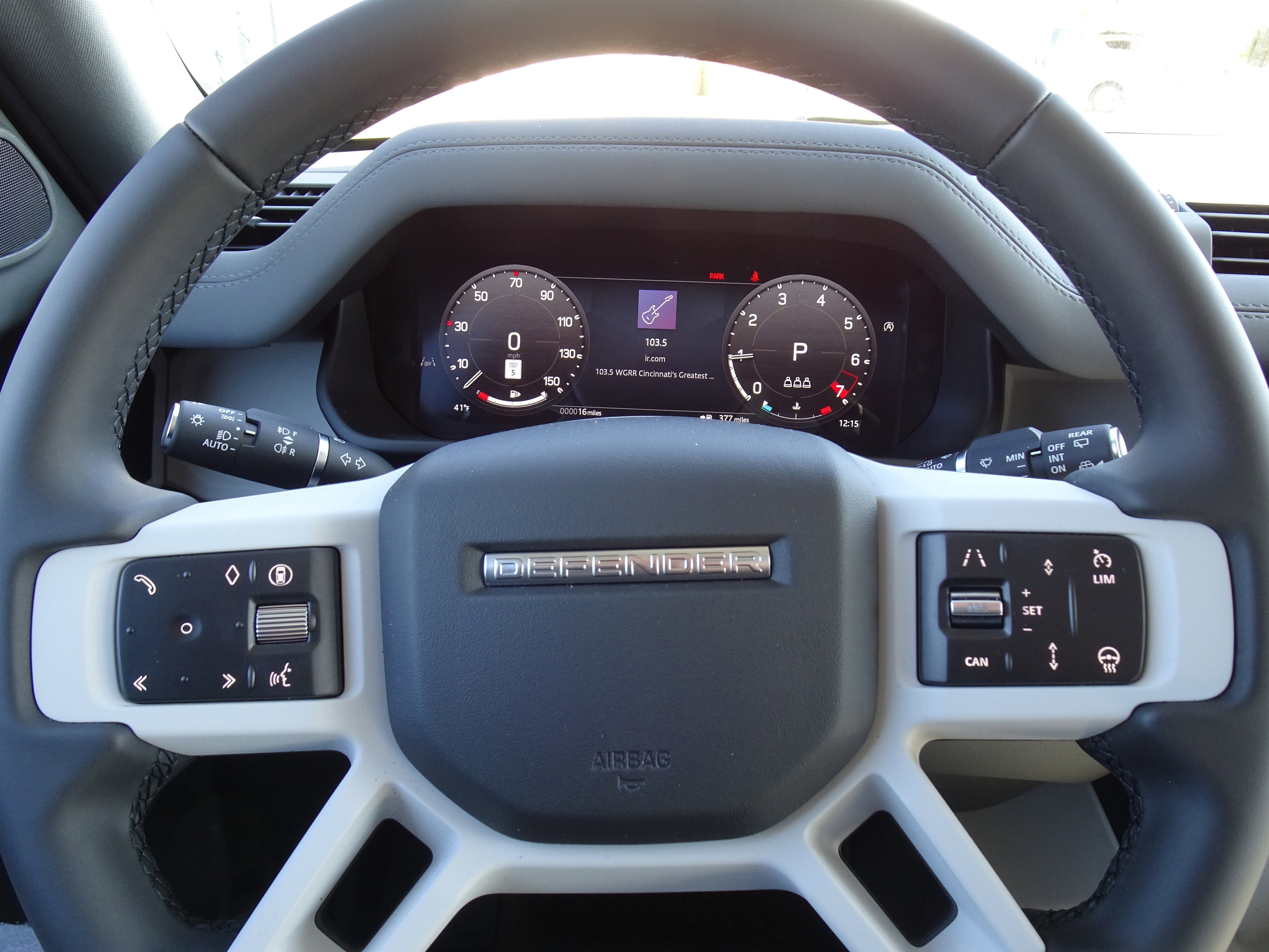 New 2026 Land Rover Defender 110 X-Dynamic SE AWD/4WD image 26