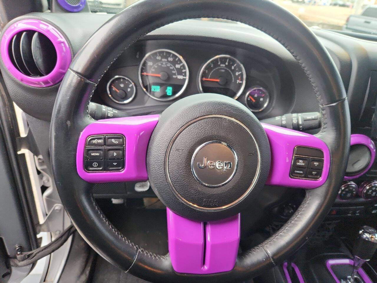 Used 2014 Jeep Wrangler Unlimited Sahara w/ Max Tow Package image 14