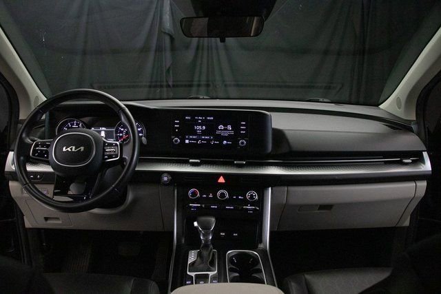 Used 2024 Kia Carnival LX image 22