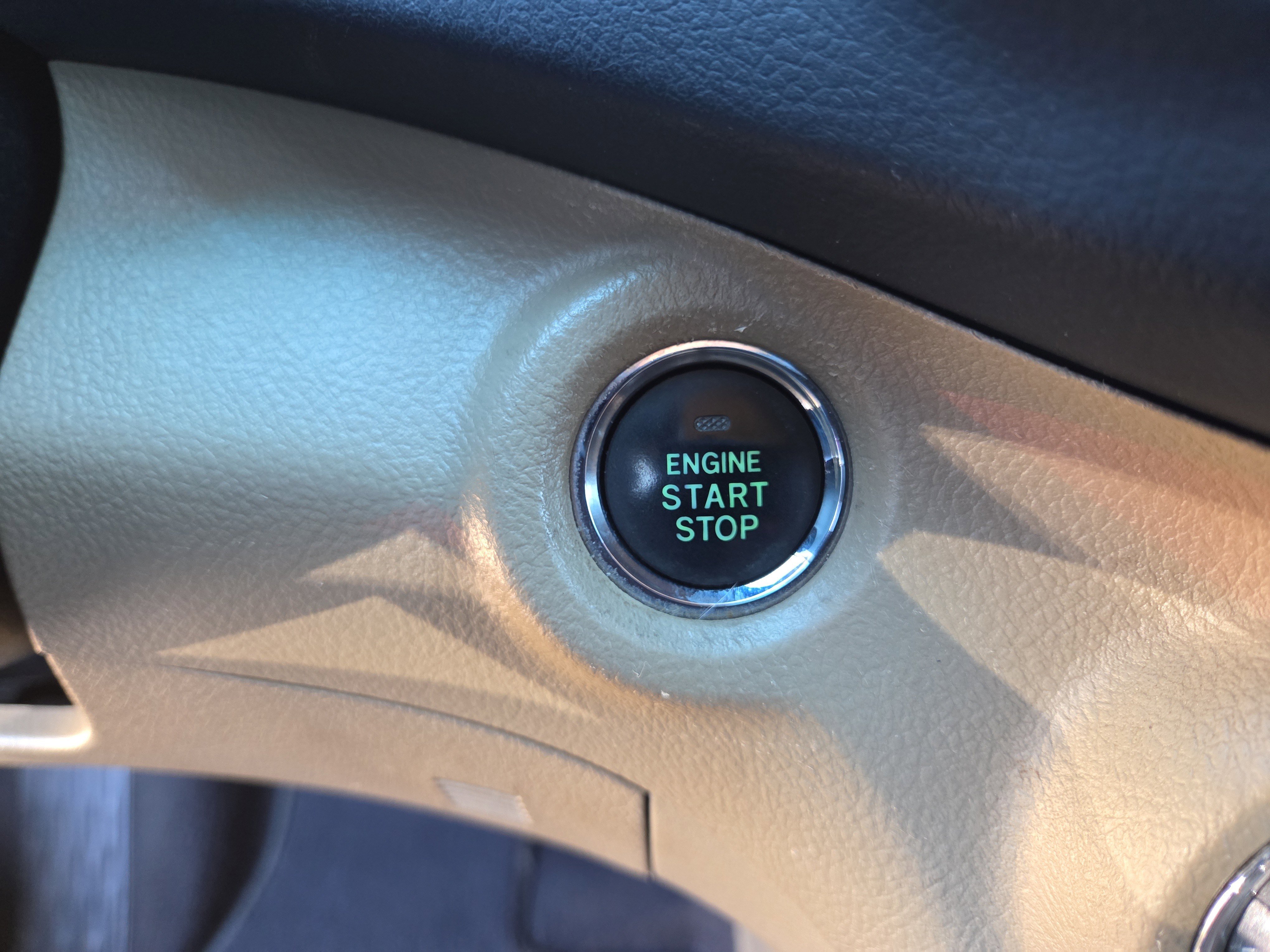 Used 2013 Toyota Highlander Limited image 27