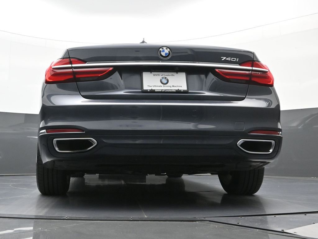 Used 2016 BMW 740i RWD image 27