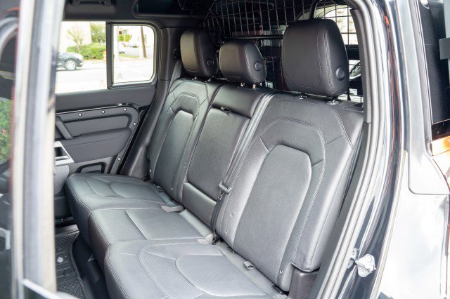 Used 2023 Land Rover Defender 110 S image 87