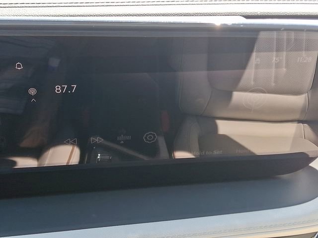 Used 2025 Buick Encore GX Avenir w/ Avenir Convenience Package AWD/4WD image 18