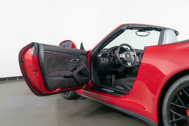 Used 2015 Porsche 911 Carrera 4 GTS AWD/4WD image 14