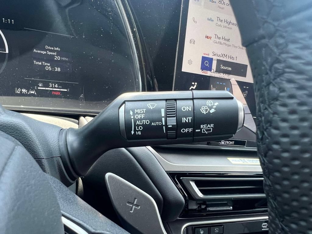 Used 2026 Lexus TX 500h AWD w/ Technology Package image 24
