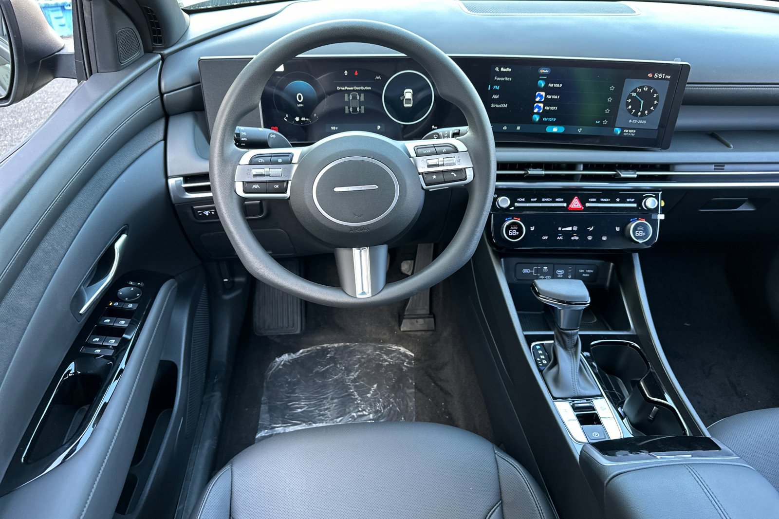 New 2025 Hyundai Santa Cruz SEL image 14