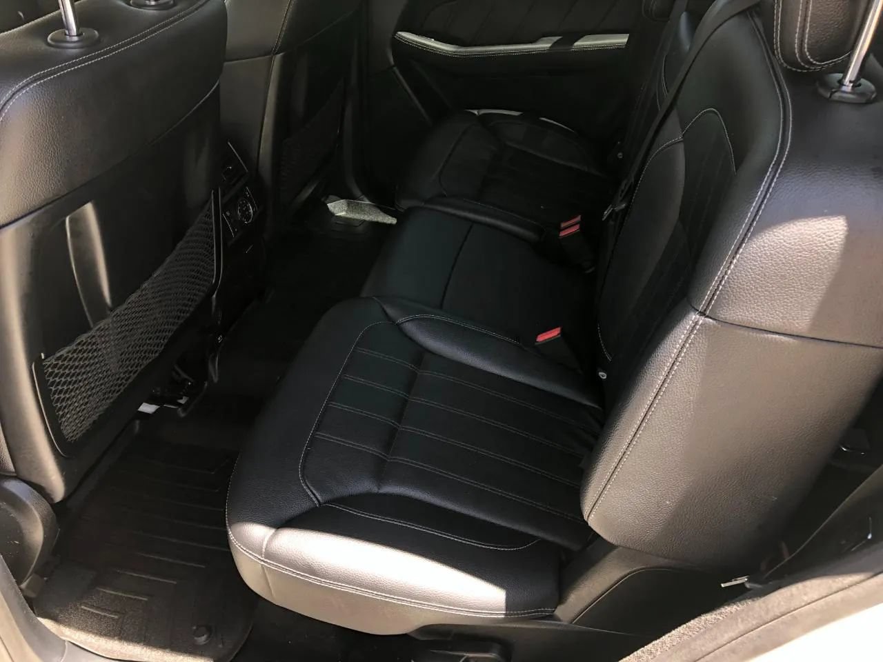 Used 2015 Mercedes-Benz GL 450 4MATIC image 36