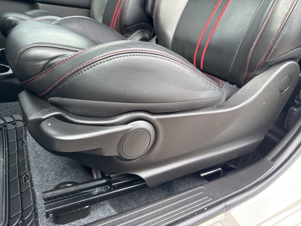 Used 2017 FIAT 500 Abarth w/ Popular Equipment Package image 12