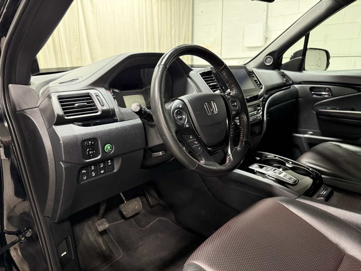 Used 2023 Honda Ridgeline Black Edition image 9
