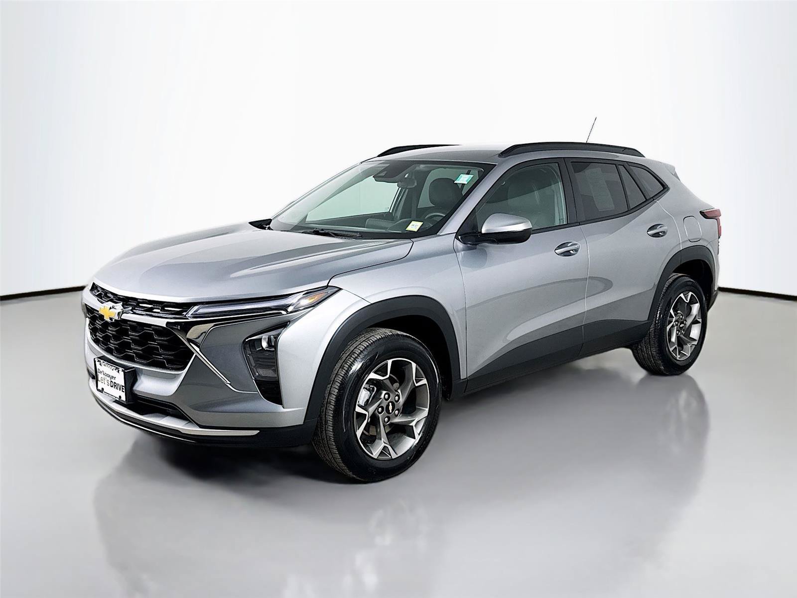Used 2025 Chevrolet Trax LT w/ Driver Confidence Package FWD image 5