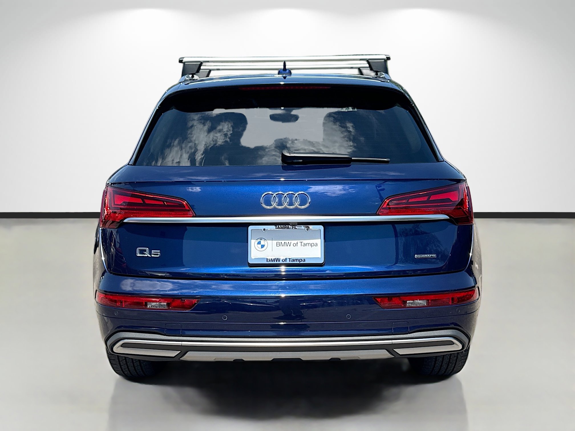 Used 2021 Audi Q5 2.0T Premium w/ Convenience Package AWD/4WD image 4