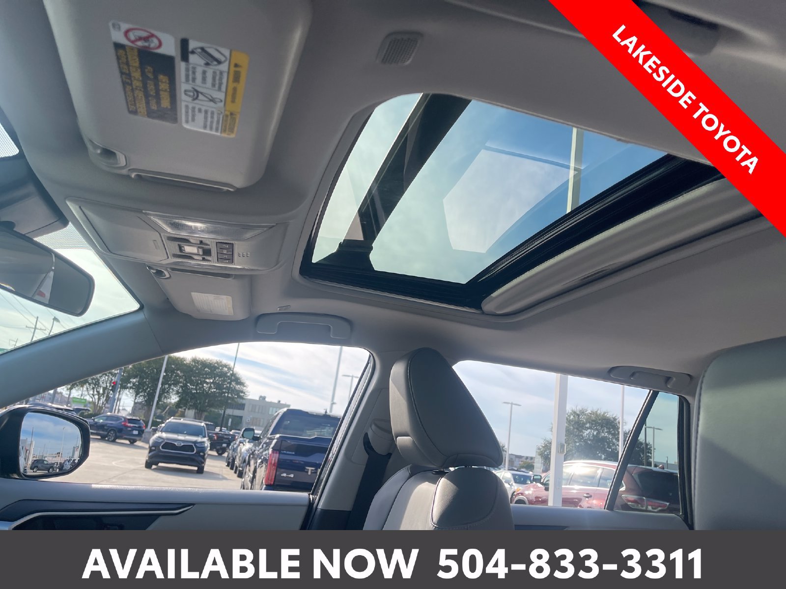 Used 2025 Toyota RAV4 XLE Premium FWD image 30